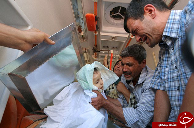 مراسم تدفین کودک سوری مراسم تدفین کودک سوری
