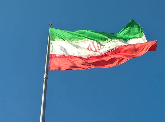 بزرگترین و پر هزینه ترین پرچم ایران بعد از چند ماه از بین رفت