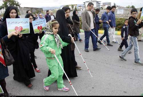 نخستین همایش پیاده روی نابینایان غرب مازندران در نوشهر برگزار شد