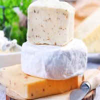 یک مطالعهی بزرگ سوئدی نشان داده است: ارتباط مصرف پنیر با کاهش زوال عقل