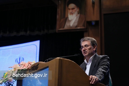 خدمات درمانی افراد بالای ۶۵ سال رایگان ارایه شود