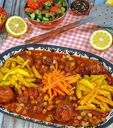 پاسخ‌های علمی درست به باورهای تغذیه‌ای نادرست؛: آیا هویج و لیموعمانی پس از پخت خورشت به دلیل جذب مواد مضر باید دور انداخته شوند؟‌